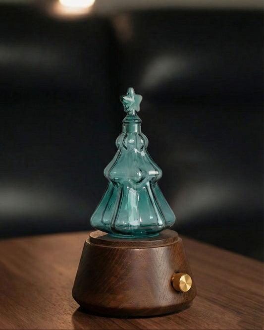 Charabanc Fragrance: The Nebulizing Instrument Pinecone Version with Warm LED Inside